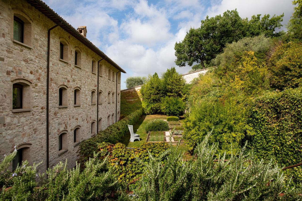 Park Hotel Ai Cappuccini Gubbio Esterno foto