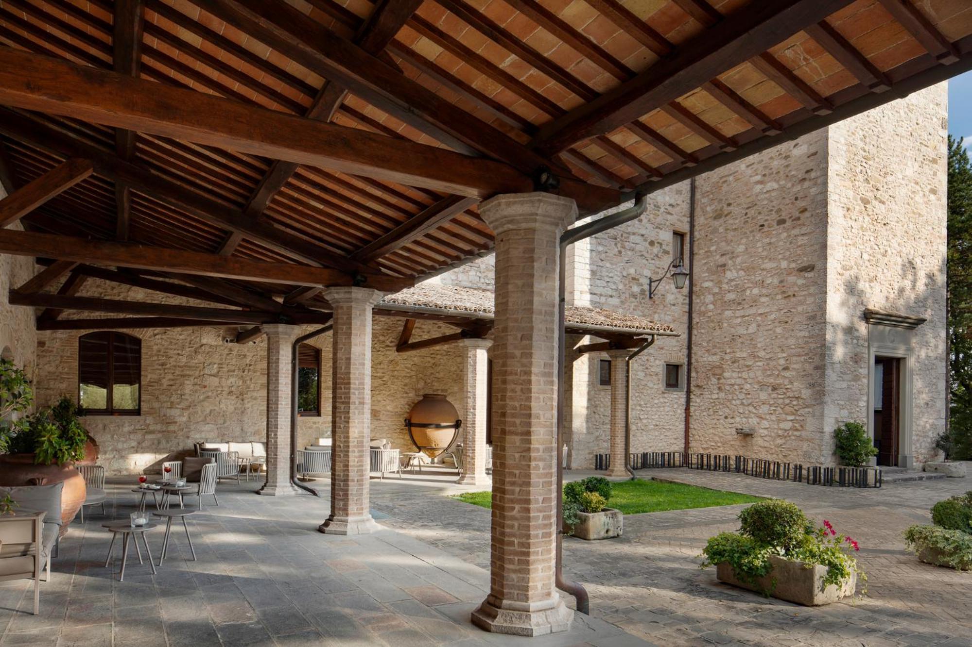 Park Hotel Ai Cappuccini Gubbio Esterno foto